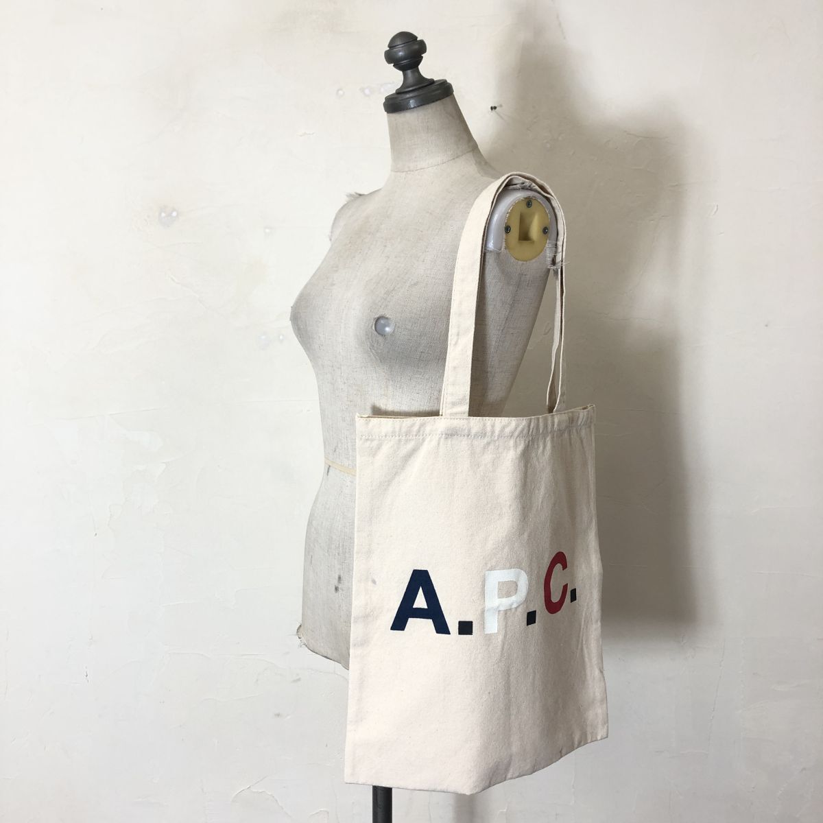 M2018-U-N◆A.P.C. アーペーセー トートバッグ ロゴプリント トリコロールカラー フレンチカジュアル◆size 約35×40cm アイボリー_画像5