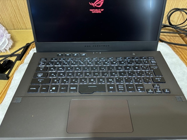 ASUS rog zephyrus g14_画像4