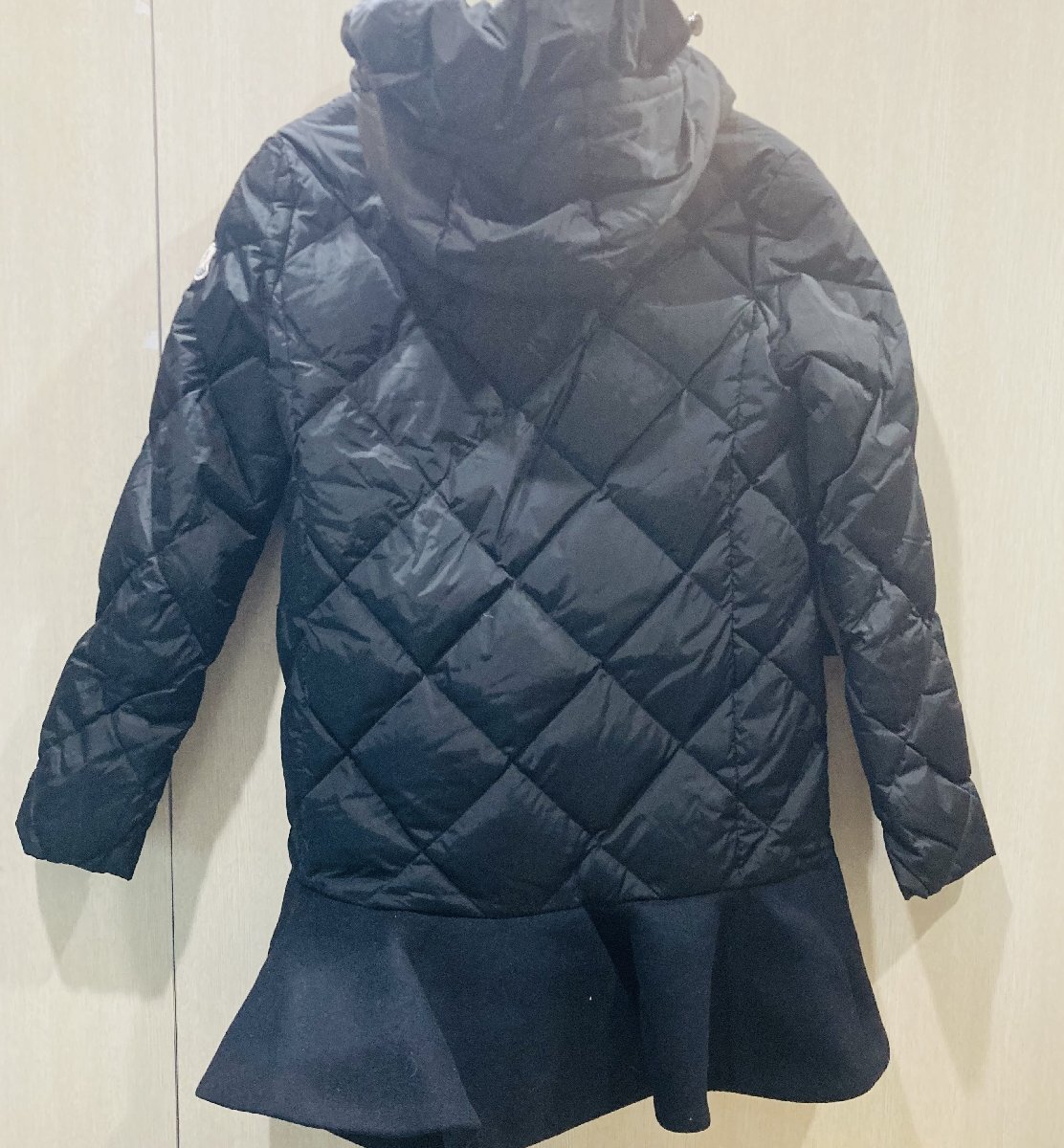 【76】モンクレール MONCLER B20934981185 VAULOGETTE ヴォロジェッテ ダウンコート ダウンジャケット ブラック 黒 レディースの画像4