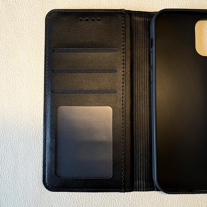 iPhone12・iPhone12Pro 共通対応 レザーケース 手帳型 カード収納 スリム型 シンプル ブラックの画像4
