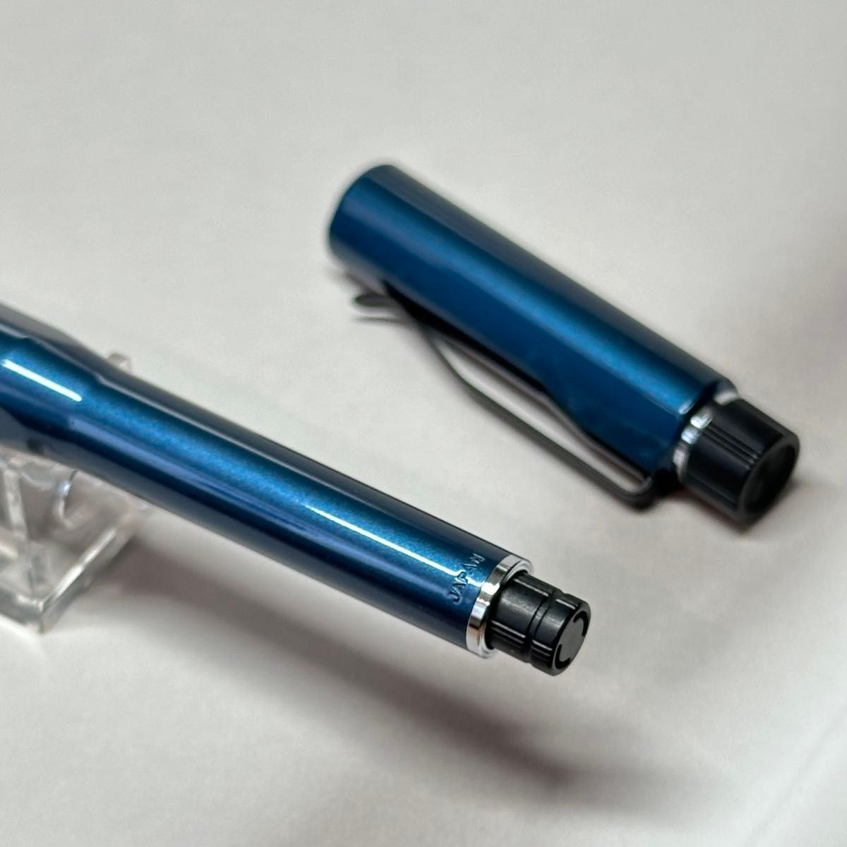 三菱鉛筆 クルトガダイブ (アビスブルー) 0 5mm M550001PA 33 三菱鉛筆 クルトガダイブ (アビスブルー) 0 5mm M550001PA 33