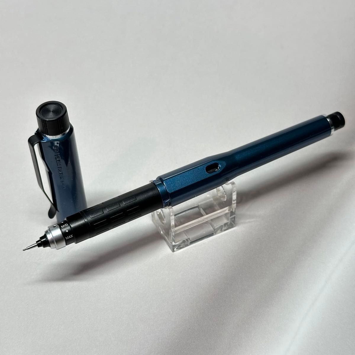 三菱鉛筆 クルトガダイブ (アビスブルー) 0 5mm M550001PA 33 三菱鉛筆 クルトガダイブ (アビスブルー) 0 5mm M550001PA 33