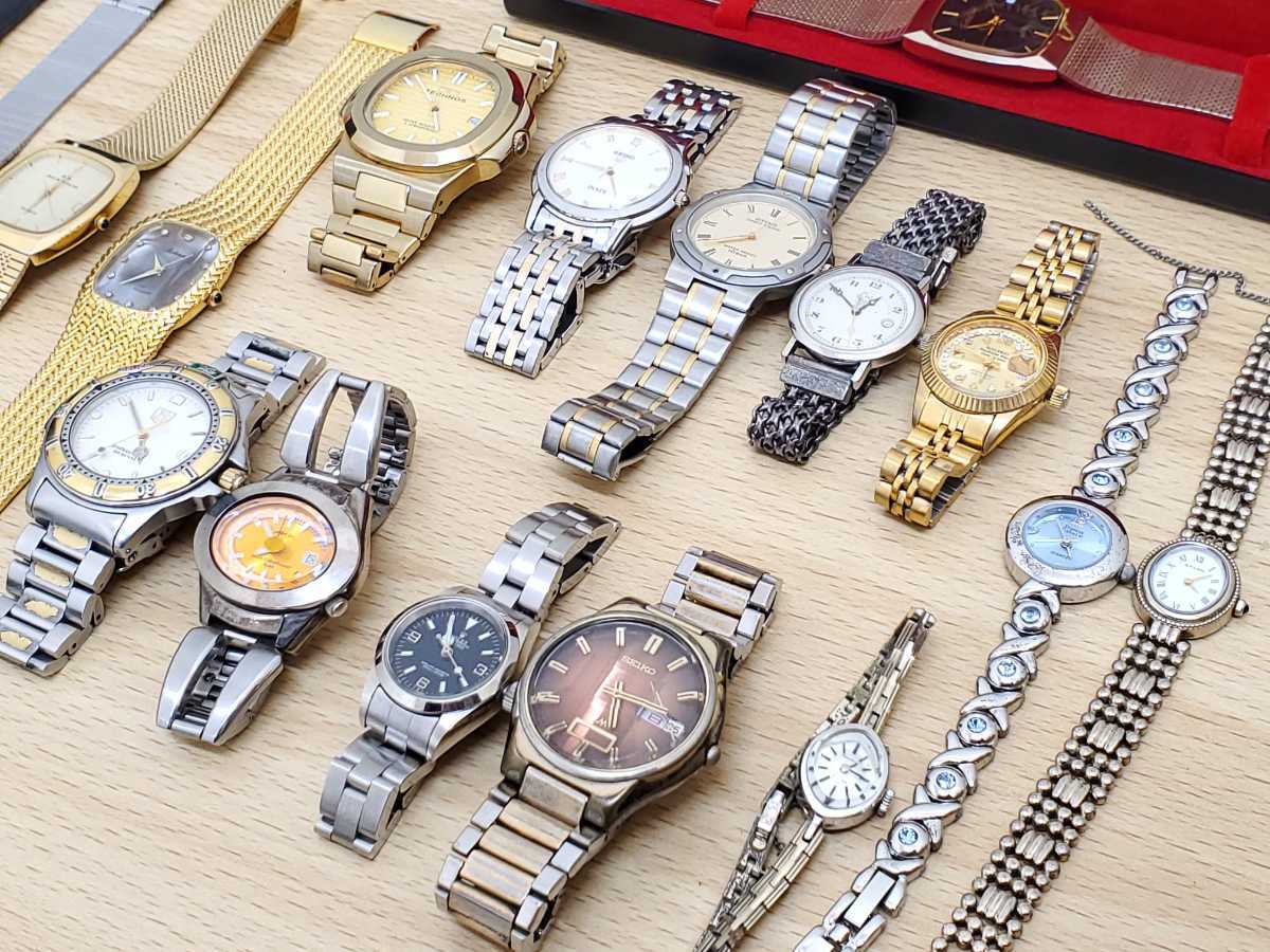 H 【稼働有】腕時計 27本まとめ TECHNOS SEIKO DOLCE Casio メンズ レディース デイト クォーツ 手巻き メタル レザー 長期保管現状品_画像10