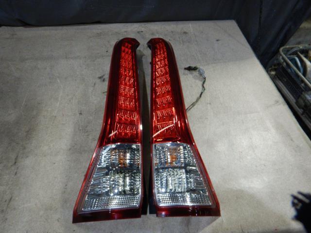  Serena DBA-CC25 JUNYAN LT-HU499 left right tail lamp after market gome private person un- possible YT346199