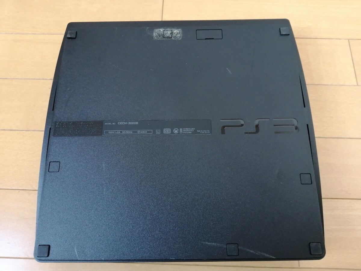 PS3 本体4台　ジャンク品　3000B×1台　2100A×2台 　2000Ax1台　コントローラー4個（純正品）セット　_画像3