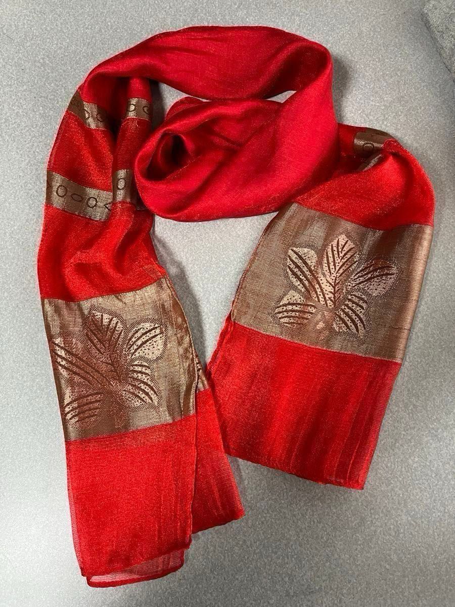 ★赤色＆ゴールド　透け感　スカーフ　長方形