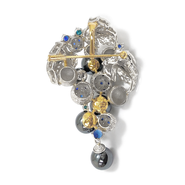 [ used ] Ishikawa .. grape brooch / pendant top PT900 K18YGhema tight sapphire diamond pendant head NOBUKO ISHIKAWA