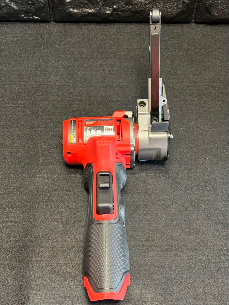 送料込 ミルウォーキーツール【Milwaukee】M12 10㎜ベルト 送料込 ミルウォーキーツール【Milwaukee】M12 10㎜ベルト