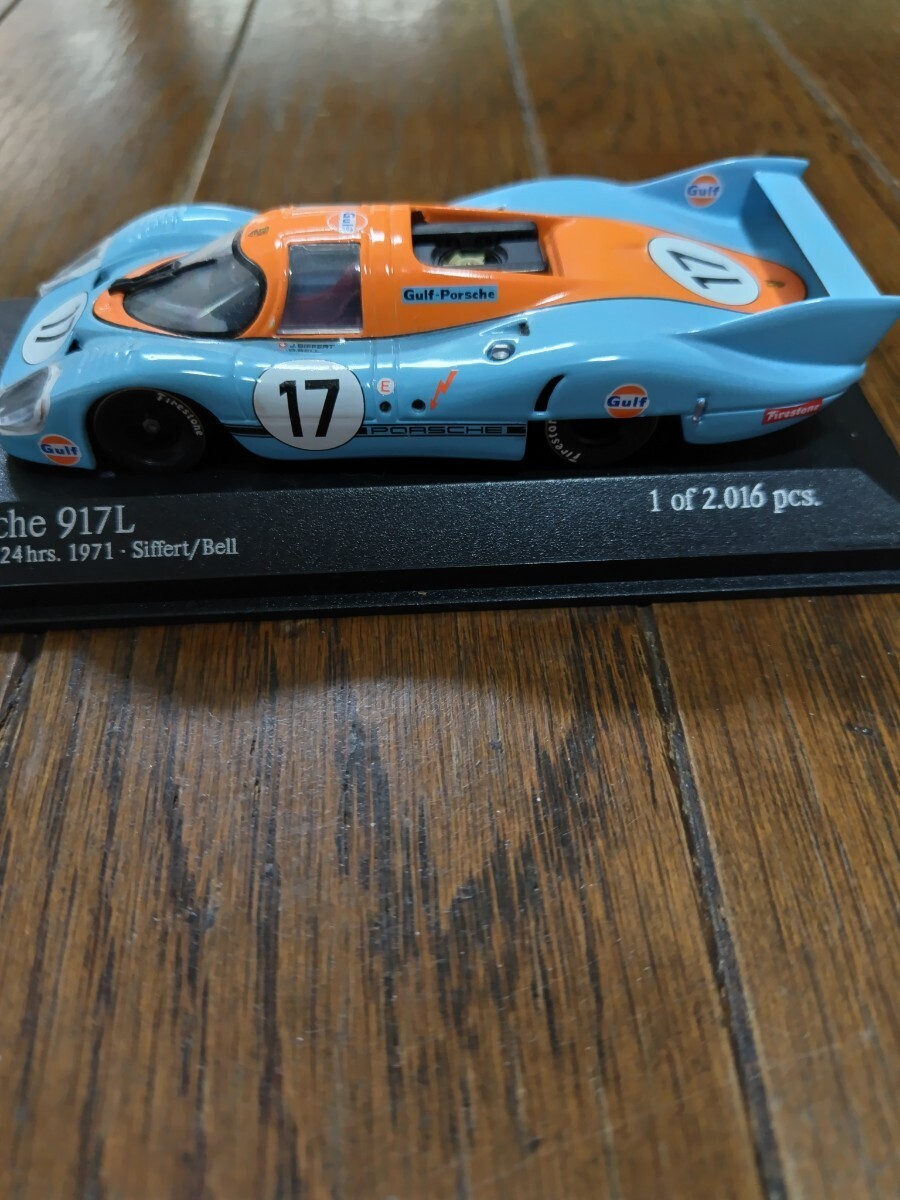 MINICHAMPS 1/43 Porche 917L Gulf #17(スカイブルー×オレンジ) の画像3