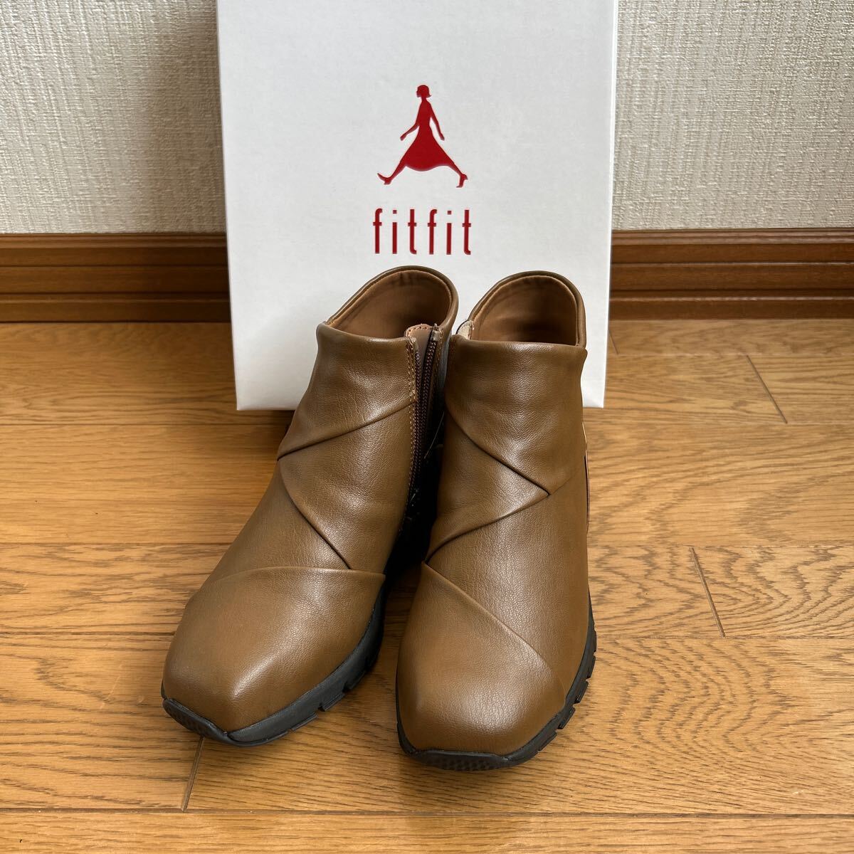 fitfit Fit Fit * Cross in step boots 23.0cm* regular price 11990 jpy * light brown * side hook and loop fastener soft body * short boots 