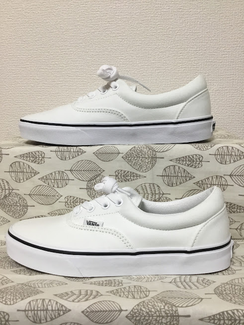 ◎新品？送料込◆24.0 バンズ VANS スニーカー 白 08 0327_画像2