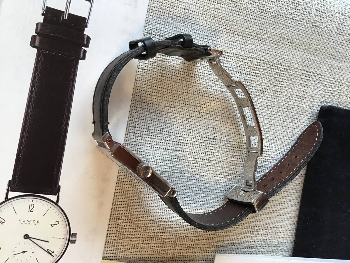 美品 NOMOS ノモス グラスヒュッテ テトラ TET-1SW 正規品 機械式手巻 メンズ腕時計 コードバンベルト ほぼ動作しますが要OH 付属品多数_画像5