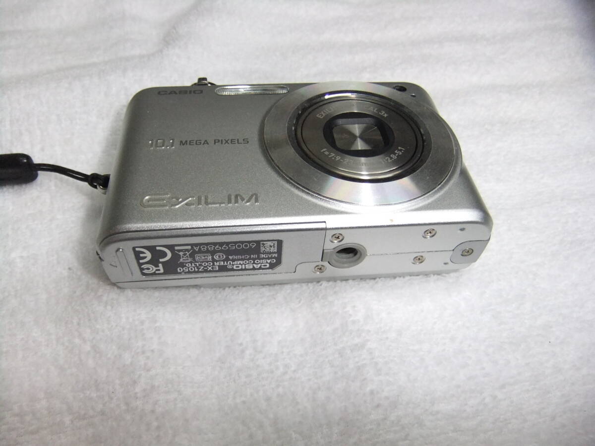 2007年発売 カシオ CASIO デジタルカメラ EXILIM EX-Z1050 1010万画素 光学3倍ズーム ストラップ,SD2GB付 動作確認済 わけあり_画像7