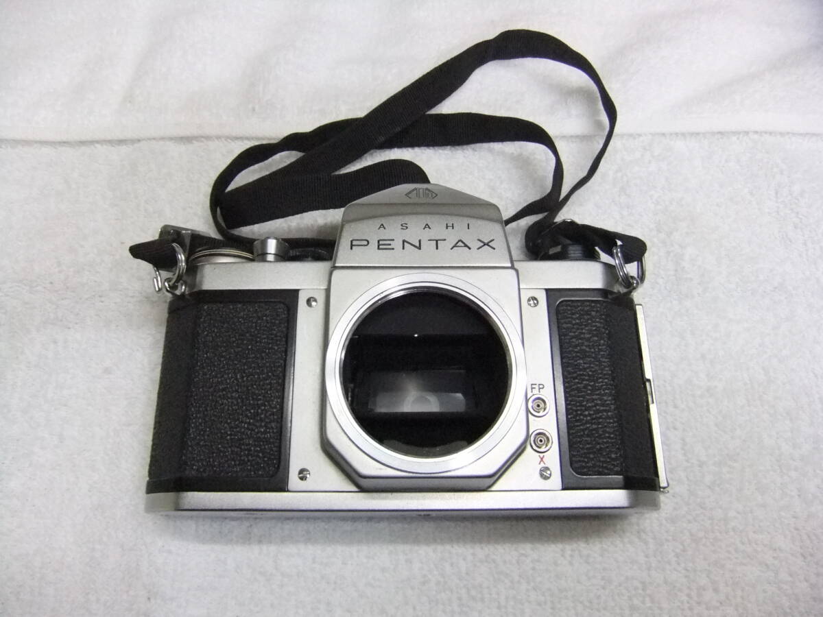 1962年発売 PENTAX ペンタックス S2 一眼レフ フィルムカメラ ケース付 動作未確認_画像3