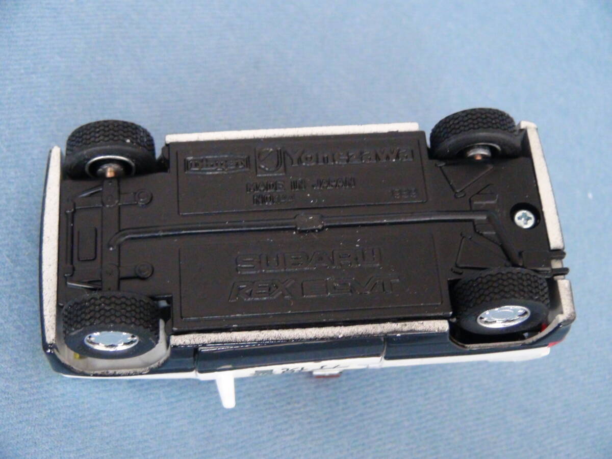 【希少】1980年代古い日本製ダイヤペット1/35スバル・レックスVX警視庁ミニパトカー・美品/箱付の画像8