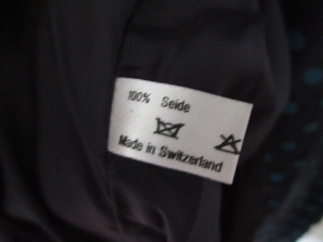 ビンテージ スイス製 AKRIS 濃紺に水玉模様 シルク100％ コート 11号の画像5