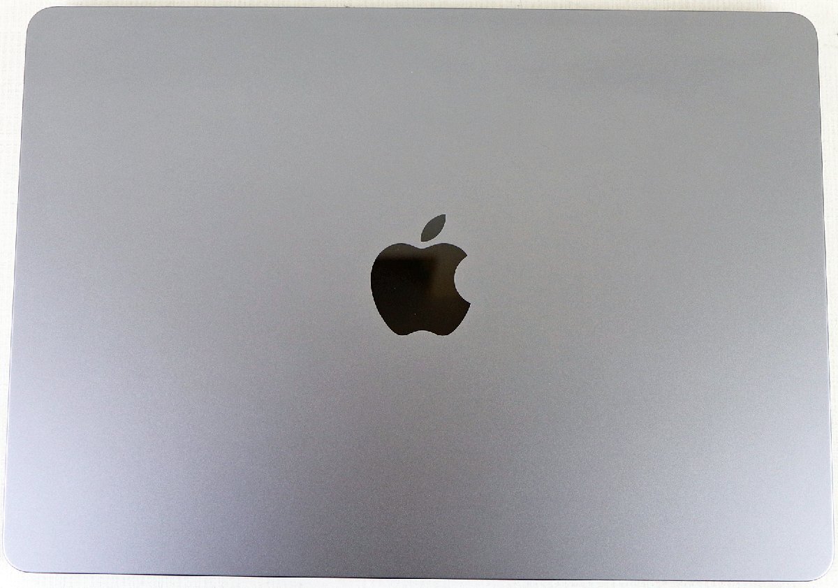 S◇中古品◇ノートPC MacBook Air MLXW3J/A M2、2022 Apple M2/Ventura/メモリ8GB/SSD256GB/Liquid Retina 13.6型 アップル 箱つき_画像3