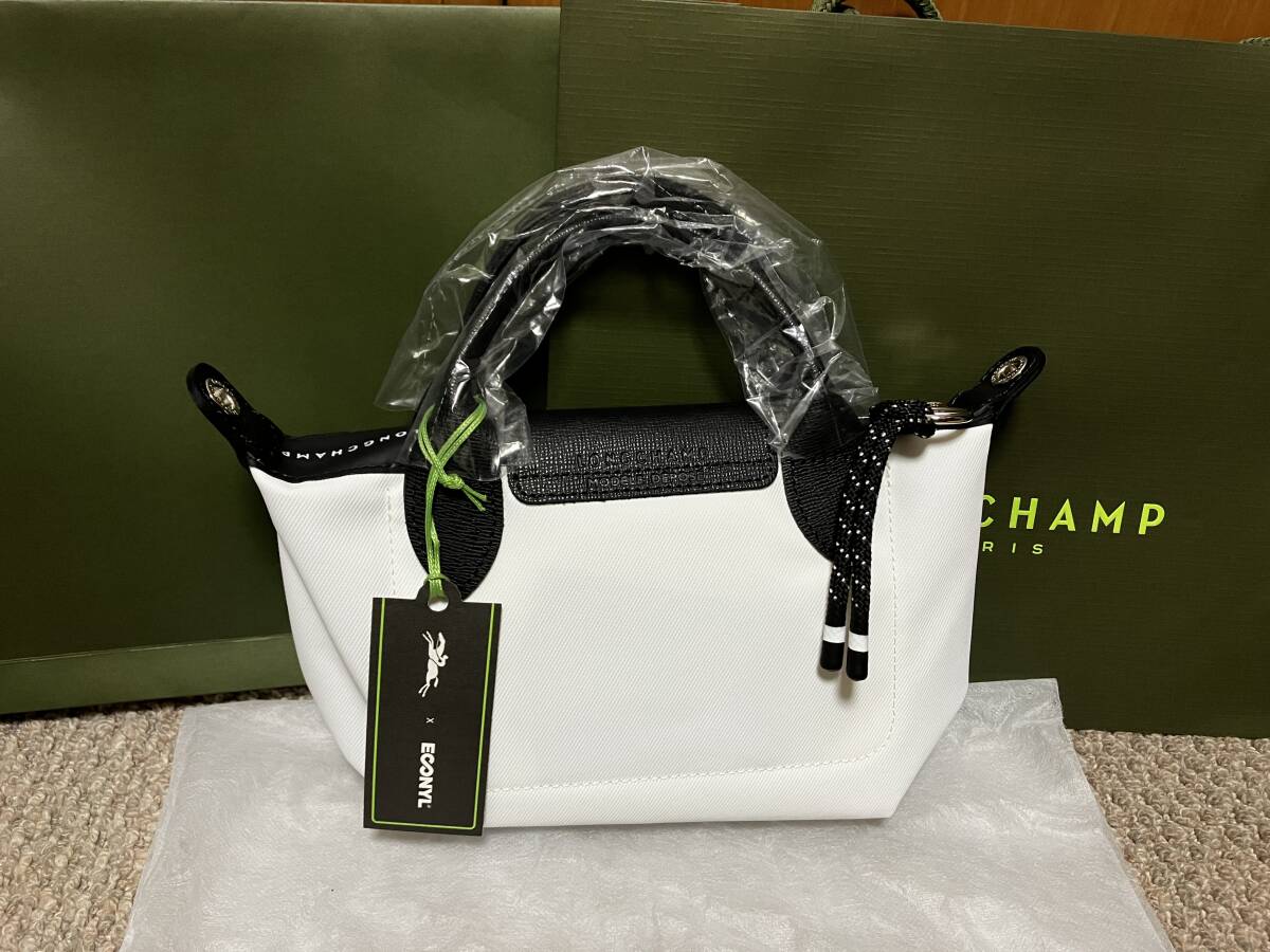 # new goods #LONGCHAMP#rup rear -ju Energie XS top steering wheel bag # white #