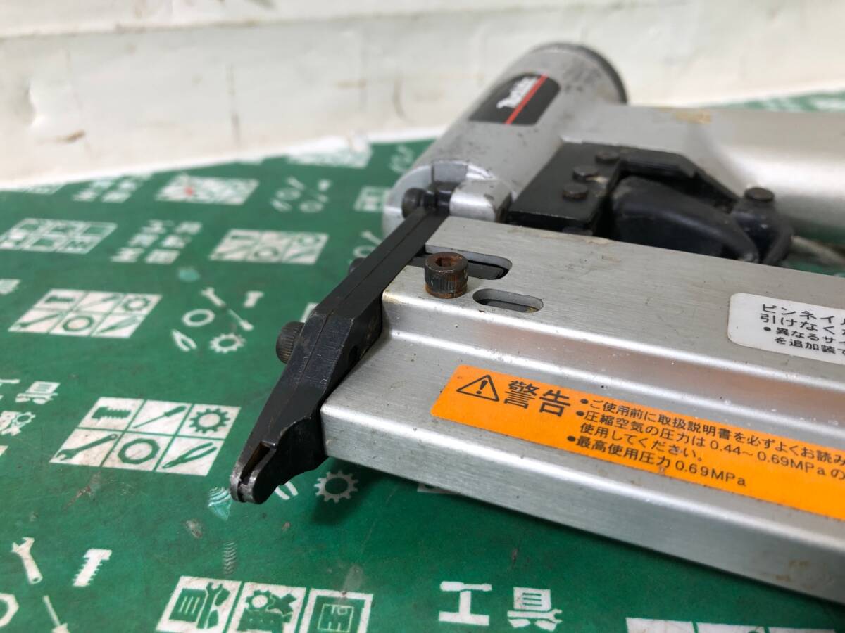 中古品 エア工具 ★makita 常圧ピンタッカ AF350 木工 木材加工 内装 常圧 通常圧 ITCBHVHDTWQK_画像3