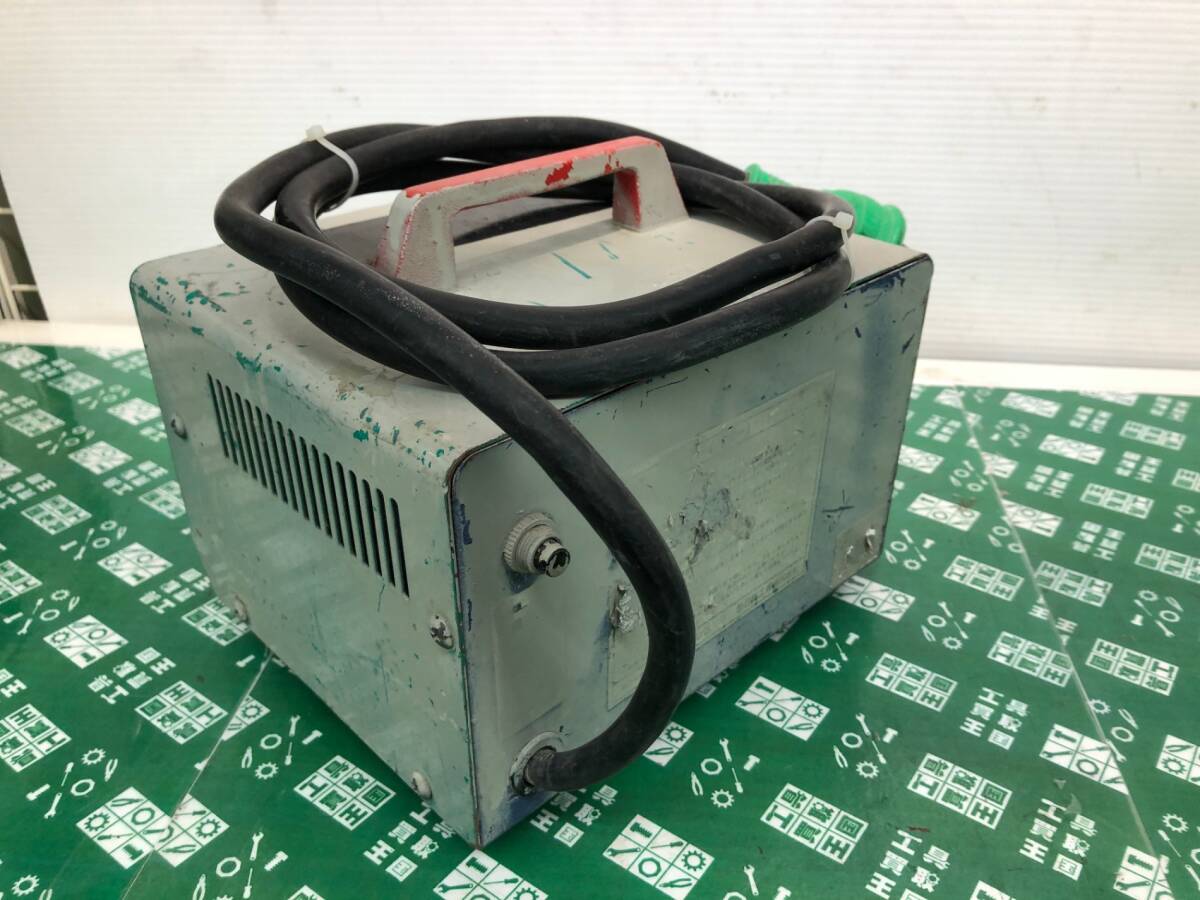 中古品 電動工具 ★日動工業 昇圧専用トランス 100V115V・125V 標準型 連続定格 アース付 20A M-E20 本体のみ ITZF3MXZGJ8U_画像7