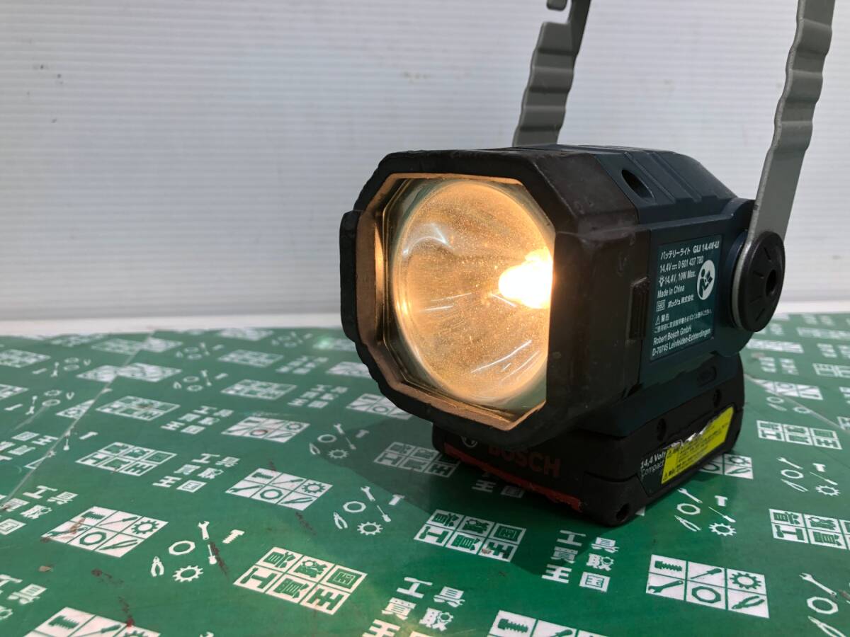 中古品 電動工具 BOSCH ボッシュ 14.4Vバッテリーライト [GLI14.4V-LI] バッテリー付 懐中電灯 照明 非常灯 ITC3J7HB06LN_画像4