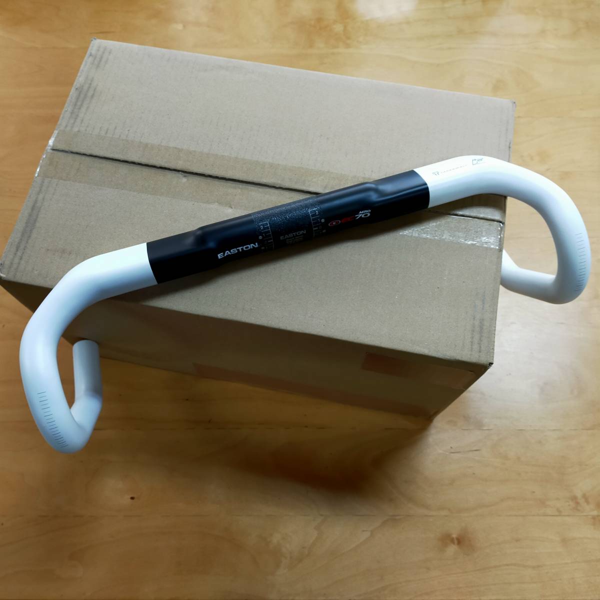 新品未使用 希少 EASTON カーボン トラック ドロップハンドル 新品未使用 希少 EASTON カーボン トラック ドロップハンドル