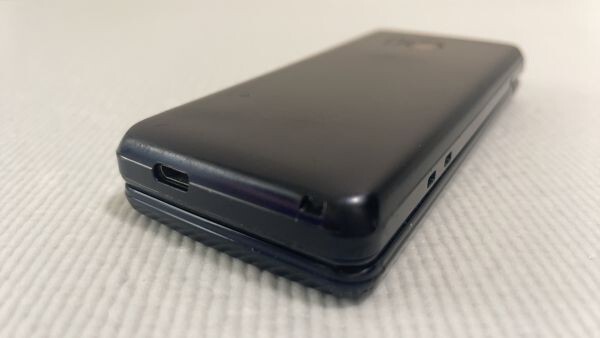 AQUOS ケータイ SH-02L SIMロック解除済み ガラケー docomo 【5461】_画像5