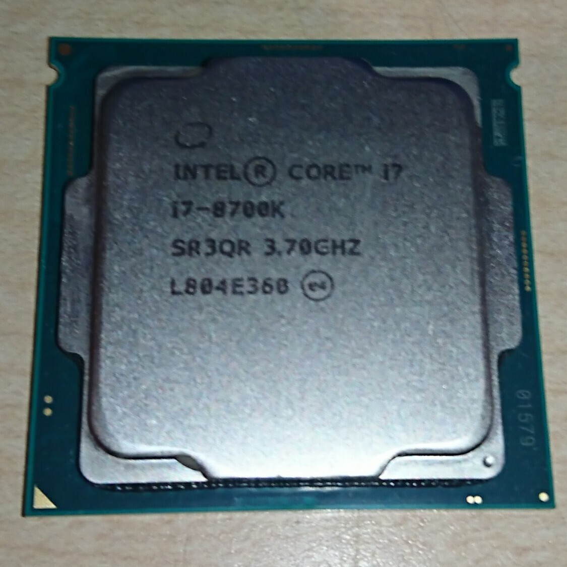 Intel Core i7 8700K LGA1151 CoffeeLake 動作確認品 (O31011)_画像1