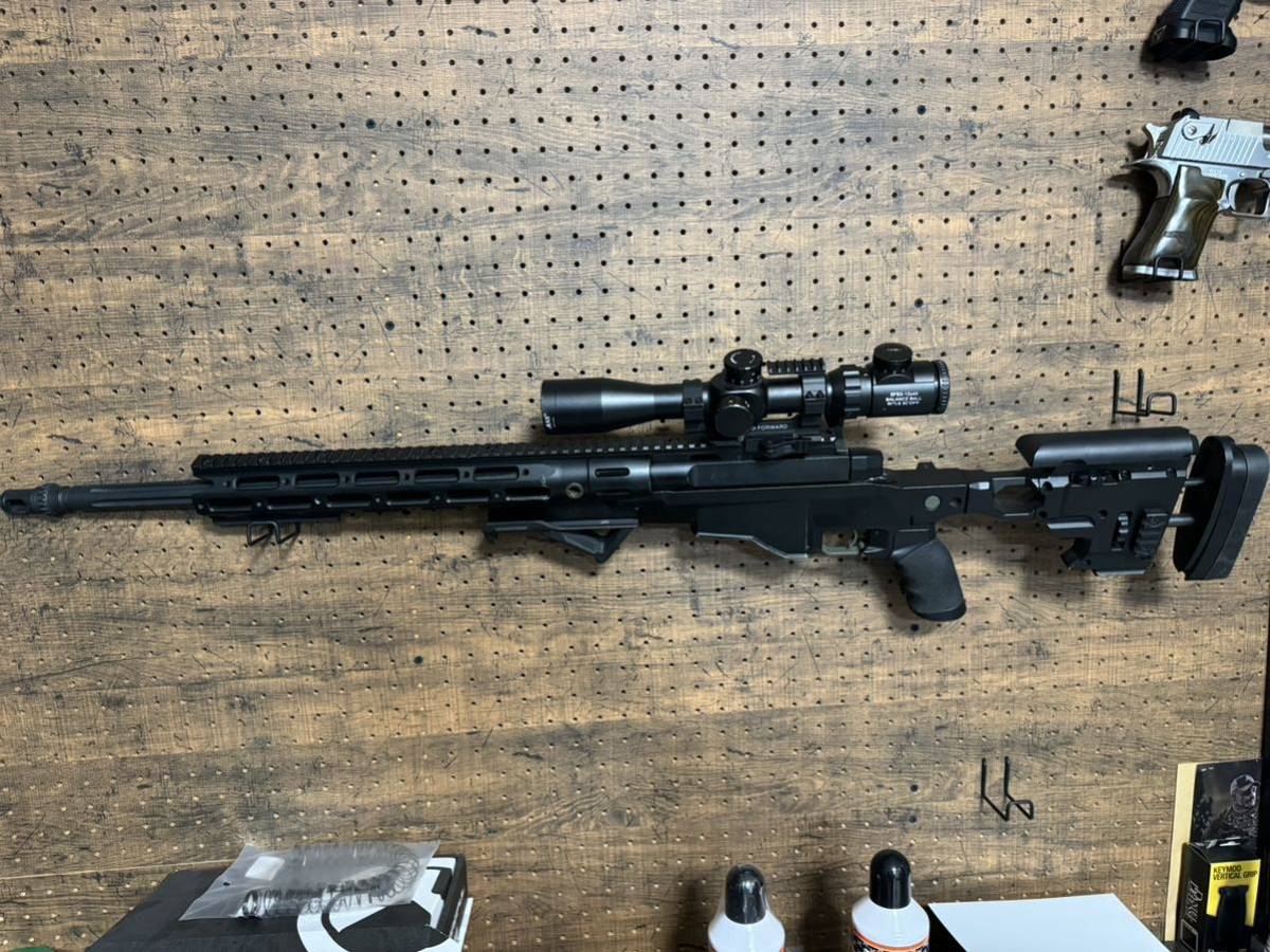 ARES XM2010 MSR338 エアコッキング　スナイパーライフル　予備パーツ付き　マガジン&ポーチ2本　　ヒューガ　スコープ　PDI シリンダー_画像2