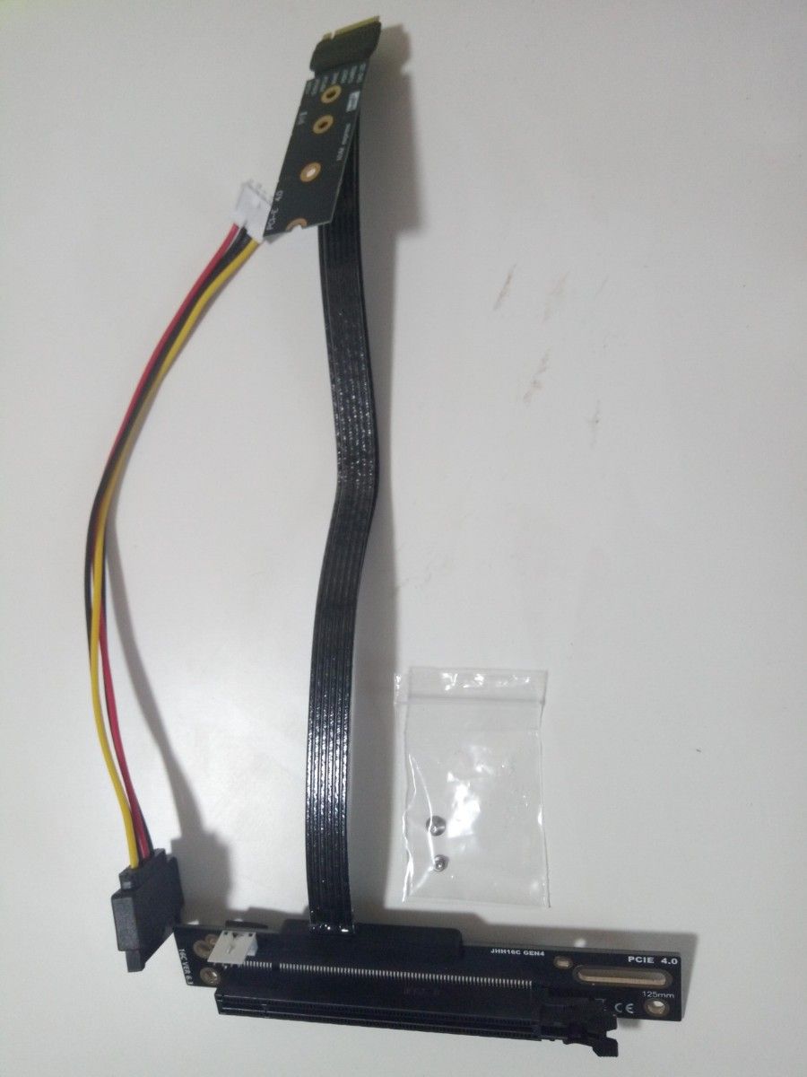 M.2 NVME ー＞ PCI-E 4.0 X4 ライザーケーブルケーブルの長さ: 25cm