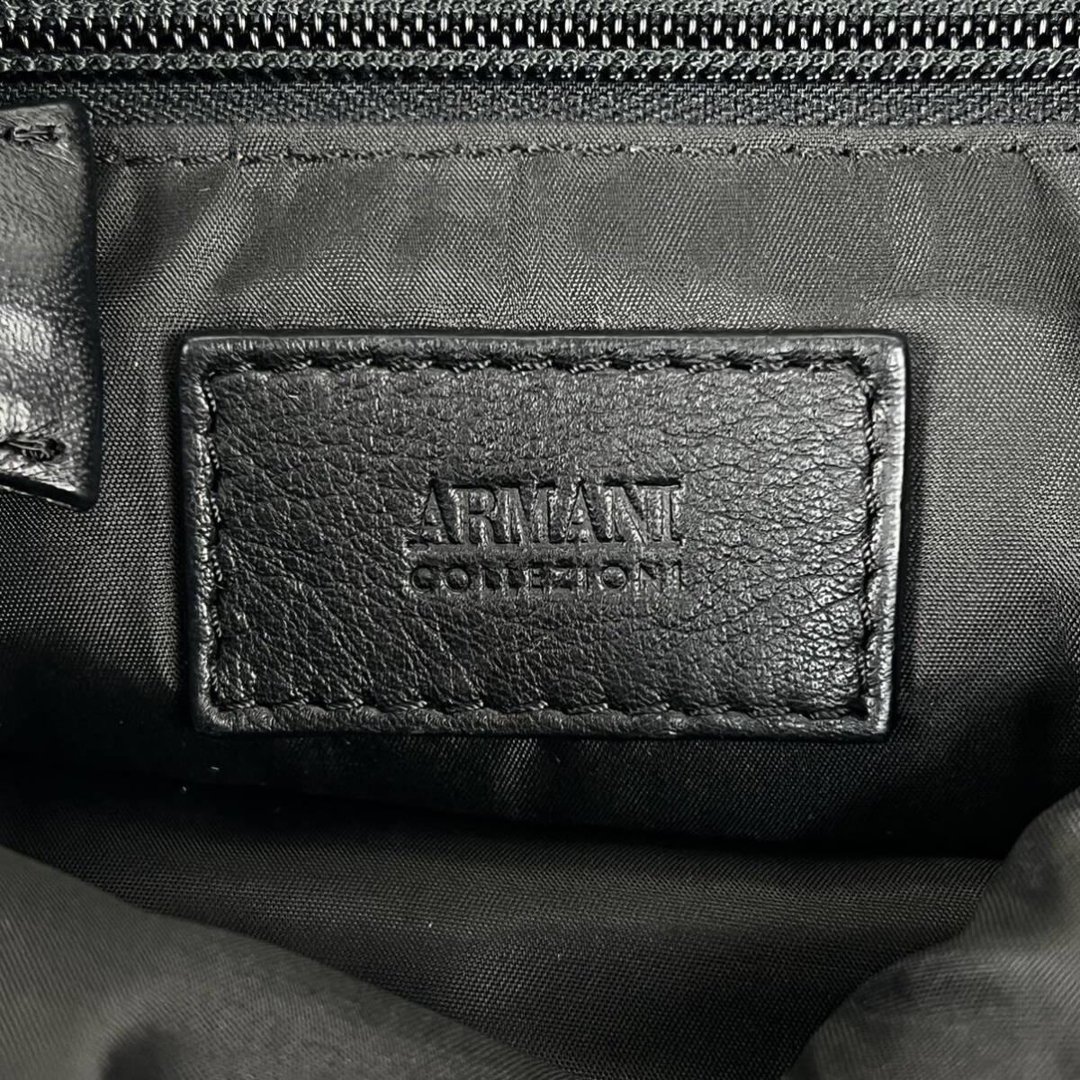 1円〜【美麗品 最高級】ARMANI COLLEZIONI アルマーニ レザー サコッシュ ショルダーバッグ 本革 ブラック 斜め掛け クロスボディ◎メンズ_画像9