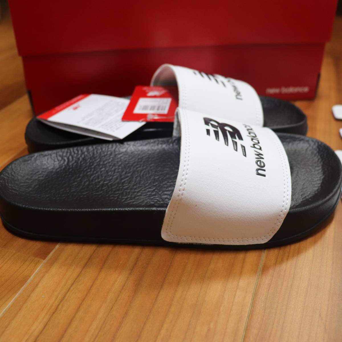 ★新品 23.0cm New Balance ニューバランス SLIDE シャワー サンダル ホワイト ブラック SUF50WK1☆★★★☆★_画像5