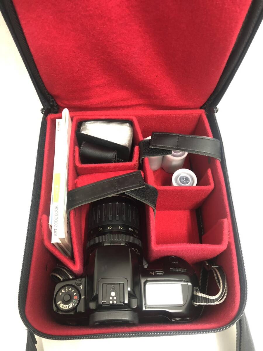 【F558AY】Canon キャノン EOS10 QD シャッター式 一眼レフカメラ フィルムカメラ LENS EF 35-135mm F4-5.6 大人気EOSカメラバッグ付きの画像10