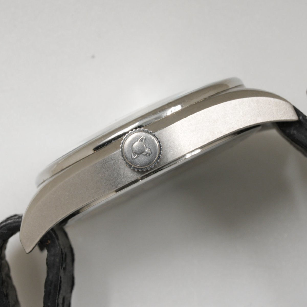 ヴィヴィアン・ウエストウッド Vivienne Westwood 腕時計 ヘリテージ クオーツ VV012BK 丸型 メンズ 中古 [質イコー]の画像2