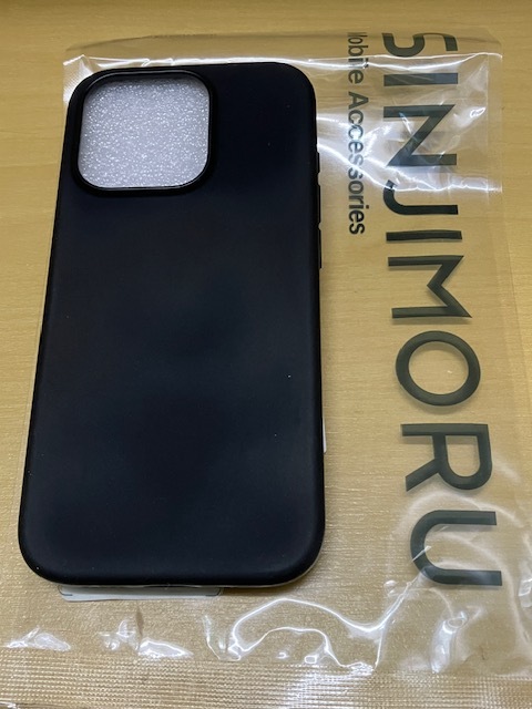 Sinjimoru スマホケース　シリコン素材 MagSafe・ワイヤレス充電対応 iPhone 15pro Magsafe Silicone Case for iPhone 15 Pro ブラック_画像7