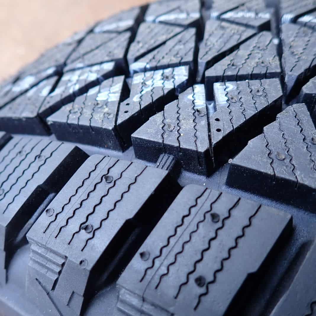 冬新品2022年 4本SET 会社宛 送料無料 215/60R17 96S ブリヂストン ブリザック DM-V2 エスティマ ラッシュ エリシオン オデッセイ NO,E8624_画像3