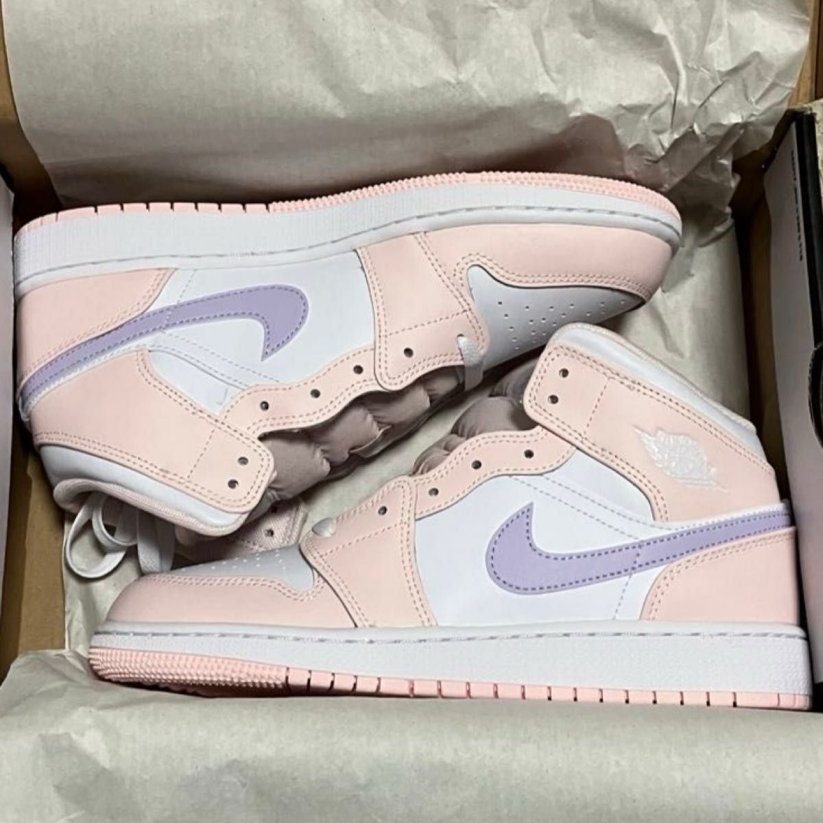 Nike GS Air Jordan 1 Mid Pink Wash/White/Violet Frost|Yahoo Nike GS Air Jordan 1 Mid Pink Wash/White/Violet Frost|Yahoo