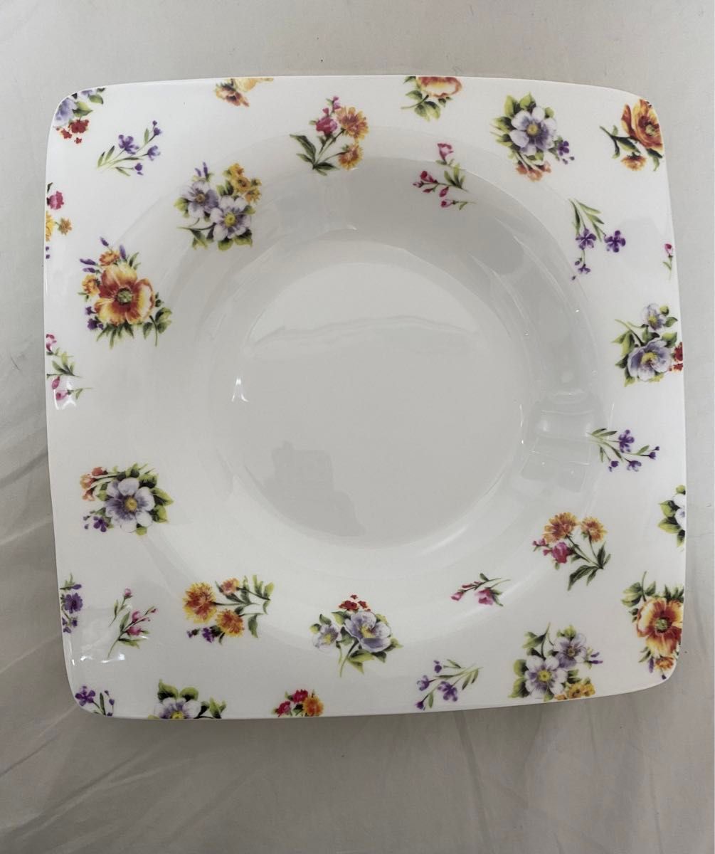 Francfranc フランフラン お皿 花柄 プレート 食器 パスタ皿 4点 Francfranc フランフラン お皿 花柄 プレート 食器 パスタ皿 4点