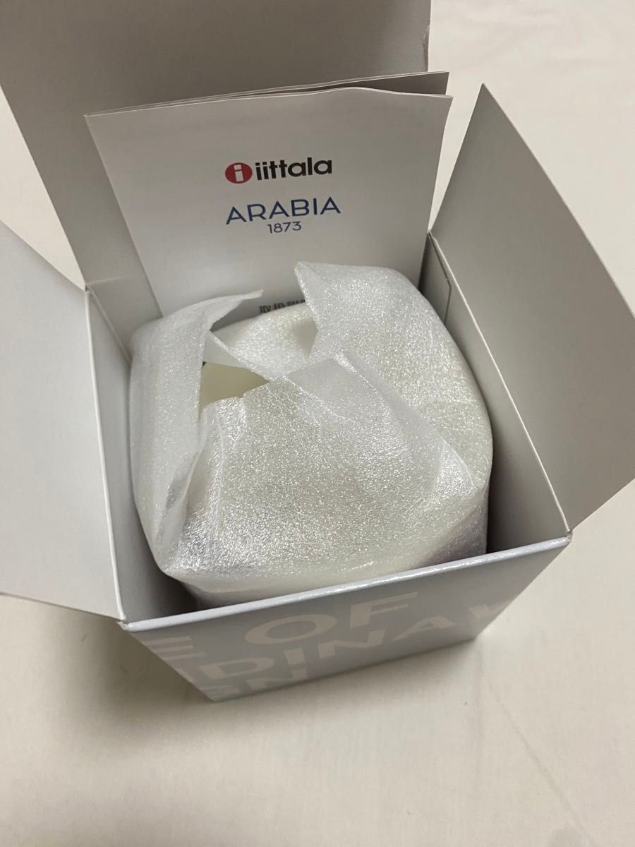 新品未使用　iittala イッタラ　マグカップ　ARABIA アラビア　Esteri ラズベリー　フィンランド