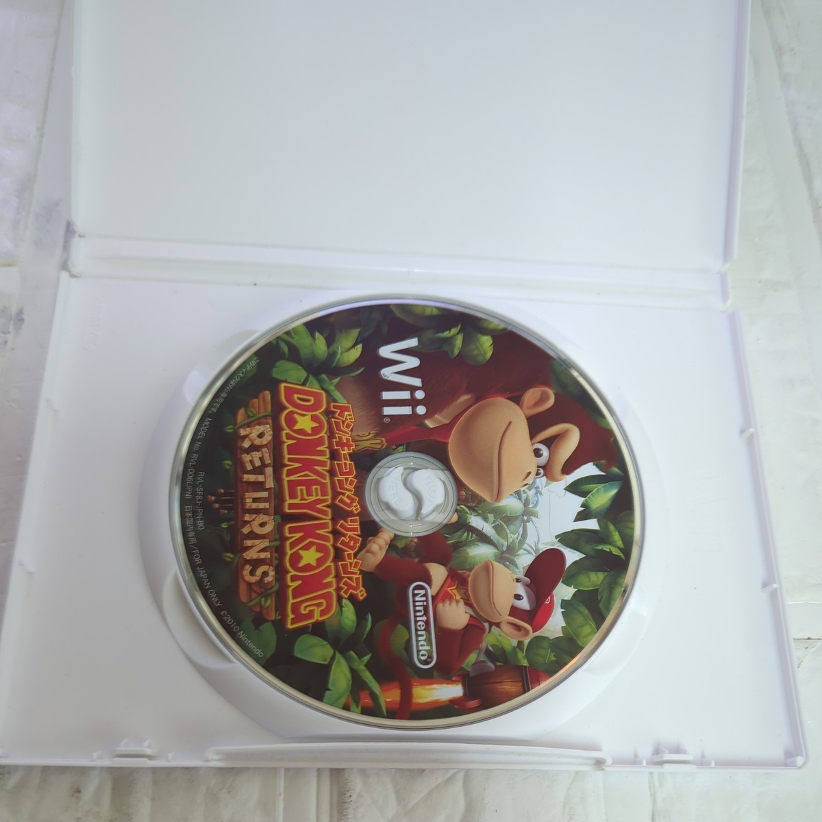 空箱として販売、ディスクはオマケ、取引説明書なし Wii ドンキーコング リターンズの画像2
