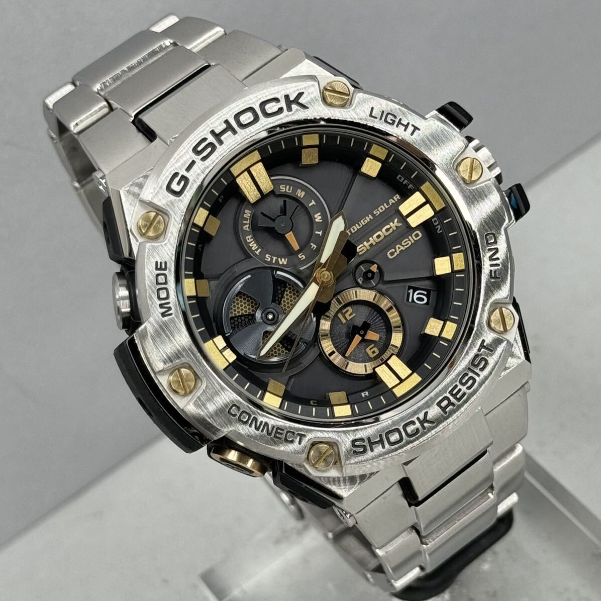 極美品 G-SHOCK GST-B100D-1A9JF GスチールG-STEEL タフソーラー Bluetooth搭載モバイルリンク メタルバンド ブラック ゴールド クロノ_画像2