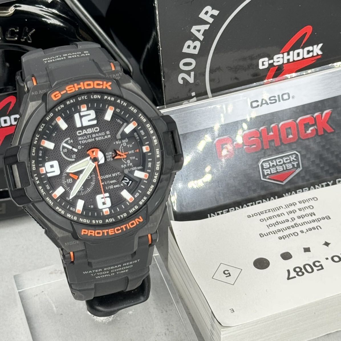 極美品 箱説付 G-SHOCK GW-4000-1A グラビティマスター スカイコックピット タフソーラー 電波受信 電波ソーラー マルチバンド6 ブラック_画像2