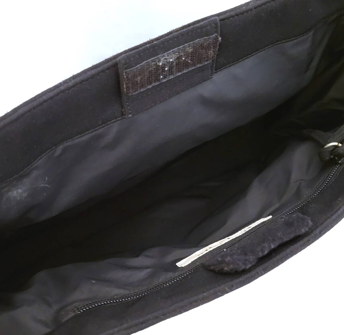 【2975】miumiu ミュウミュウ トートバッグ 黒 大容量 ブラック レディース ブランド_画像5