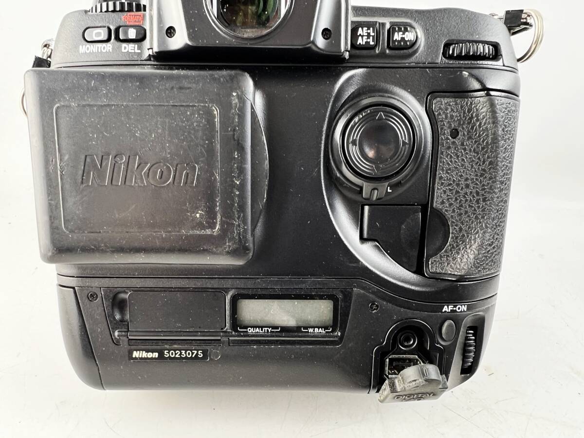Nikon D1 ボディ デジタル一眼レフカメラ 　レンズ　28-200ｍｍ　1：3.5-5.6　１円～_画像6