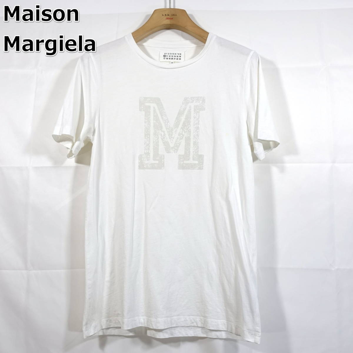 【良品】マルタンマルジェラ　Ｍ字プリントＴシャツ　Maison Margiela　サイズ４６（Ｍ相当）　白