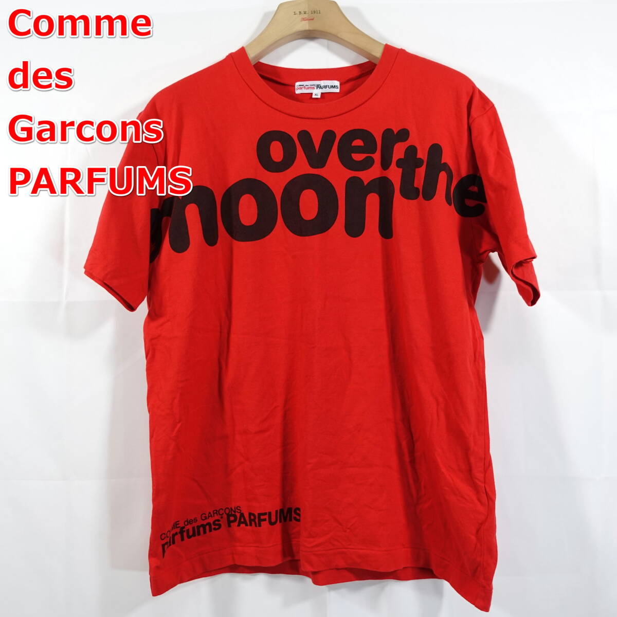 【良品】コムデギャルソン　パルファム　2019クリスマス限定　Ｔシャツ　COMME des GARCONS Parfums　サイズＸＬ　赤_画像1