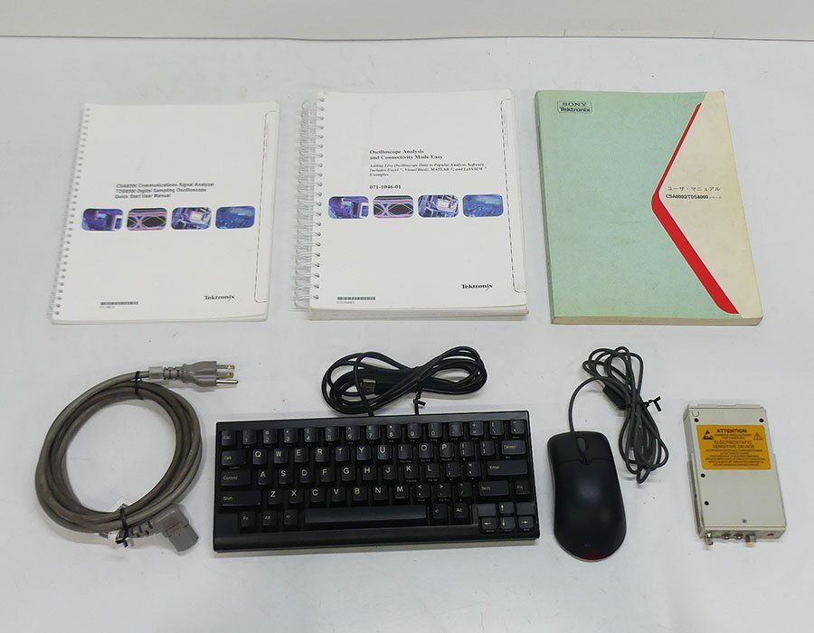 Tektronix TDS8200 デジタルオシロスコープ 診断パス 80A02モジュール付き (中古 現状品 通電確認のみ) テクトロニクス J☆の画像4