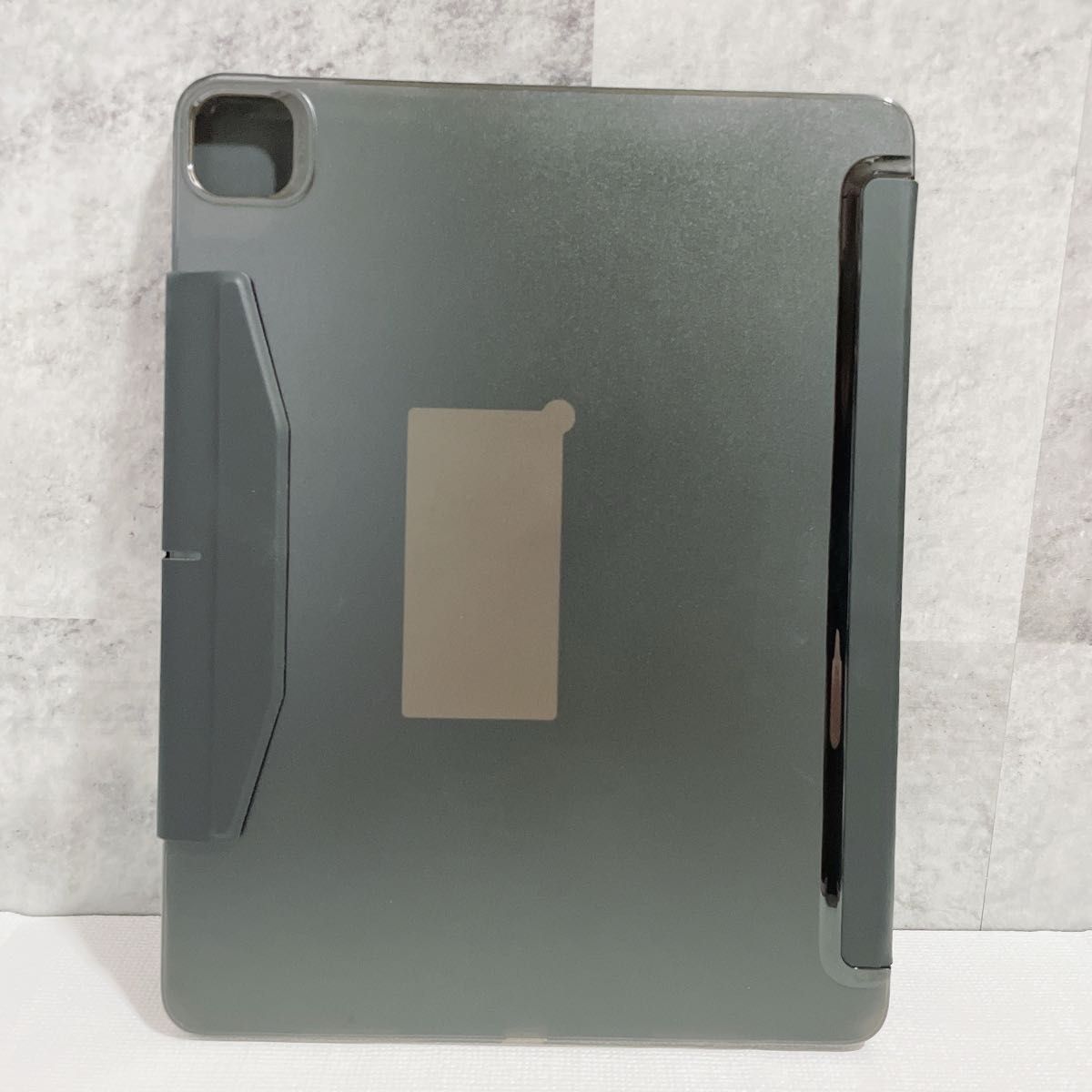 未使用品 iPadPro12.9 ケース 三つ折りスタンド ブラック 半透明 高級感 かっこいい
