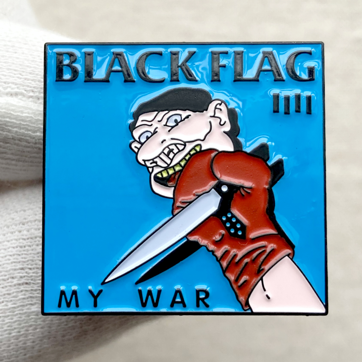 ブラック・フラッグ　Black Flag　MY WAR　アルバムジャケット　バンド◆ピンバッジ　ピンズ　バッチ　ブローチ◆音楽　パンク　ハードコア