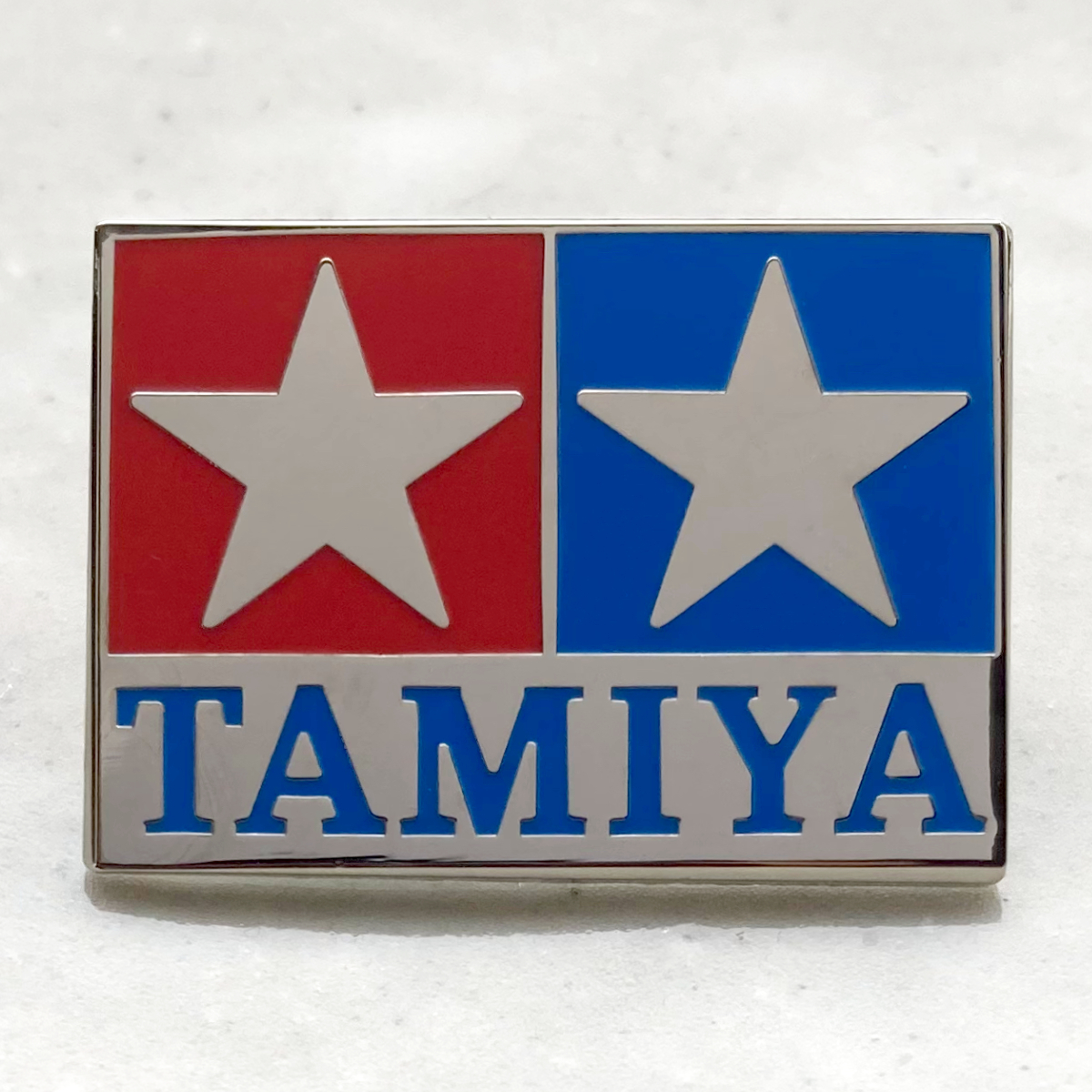 TAMIYA　タミヤ模型　ロゴ　マーク◆ピンバッジ　ピンズ　バッチ　ブローチ◆プラモデル　星　ツインスター